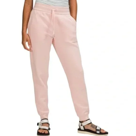 Lululemon Scuba High-Rise Jogger Light Cotton Fleece Pink Mist - Picture 1 of 13